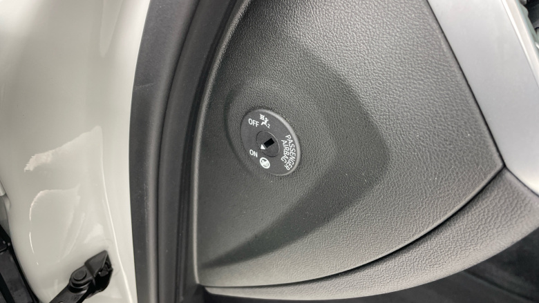 BMW 2 Series 220i M Sport 2dr Step Auto [Pro Pack] Petrol Coupe